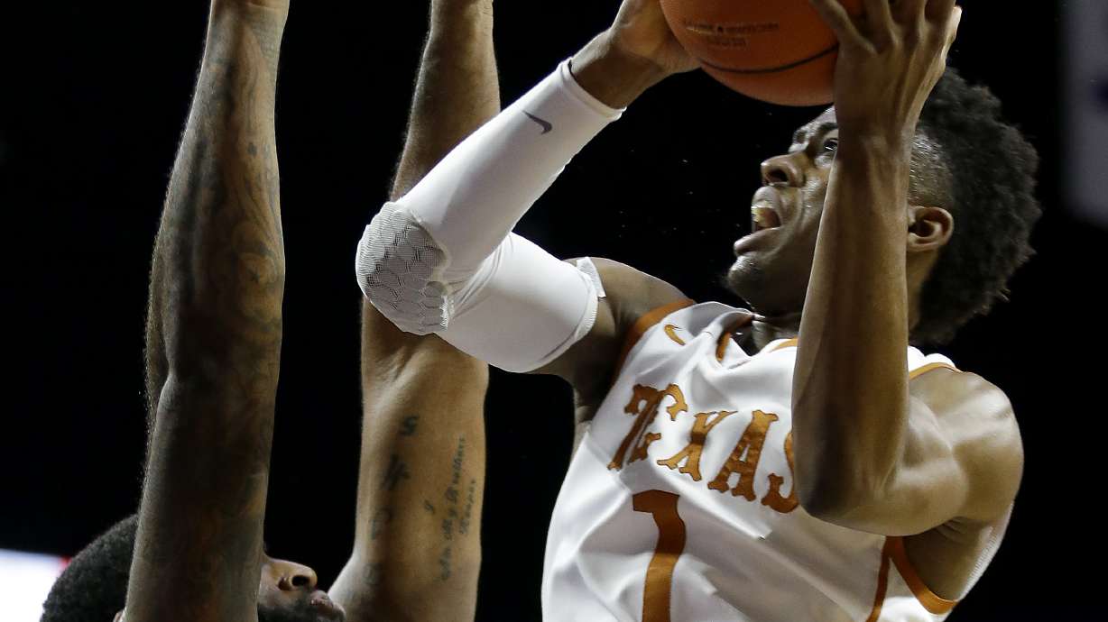 Taylor scores 23, No. 25 Texas beats Kansas State