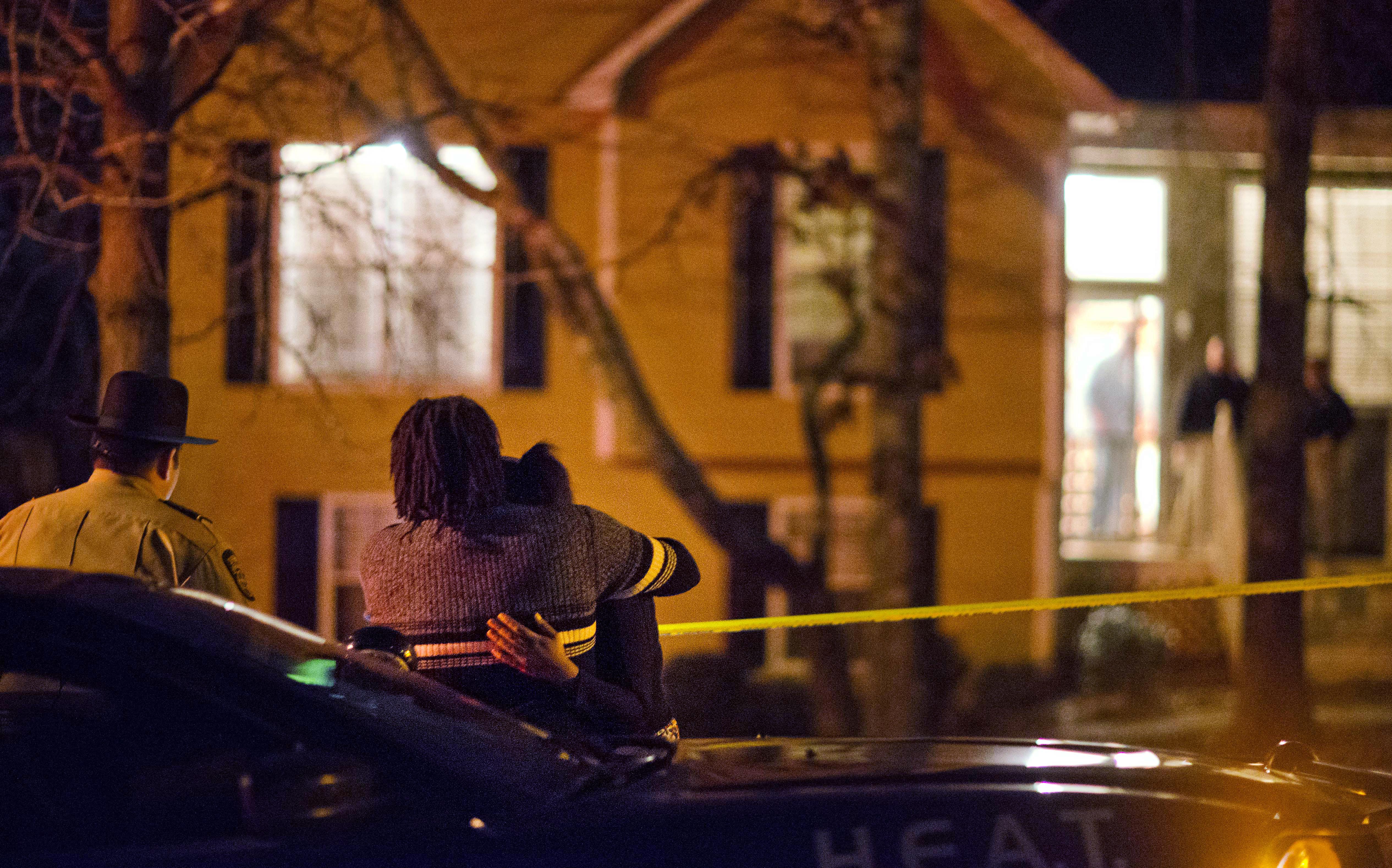 Police ID man they say killed 2 adults, 2 children, himself