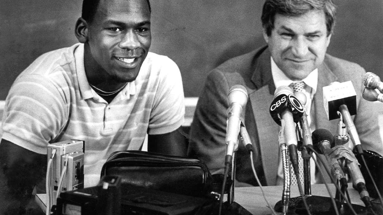 Jordan: Dean Smith was 'mentor, teacher, 2nd father'