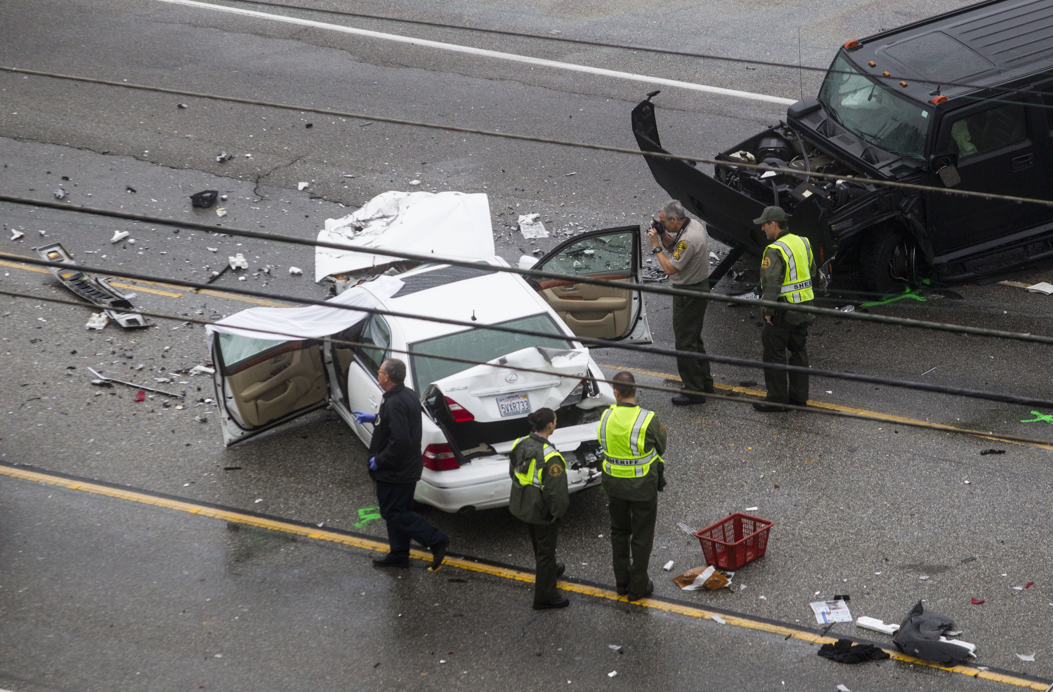 Publicist: Bruce Jenner wasn't texting during fatal crash