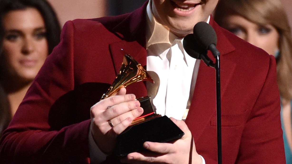 Sam Smith wins Grammy for best new artist