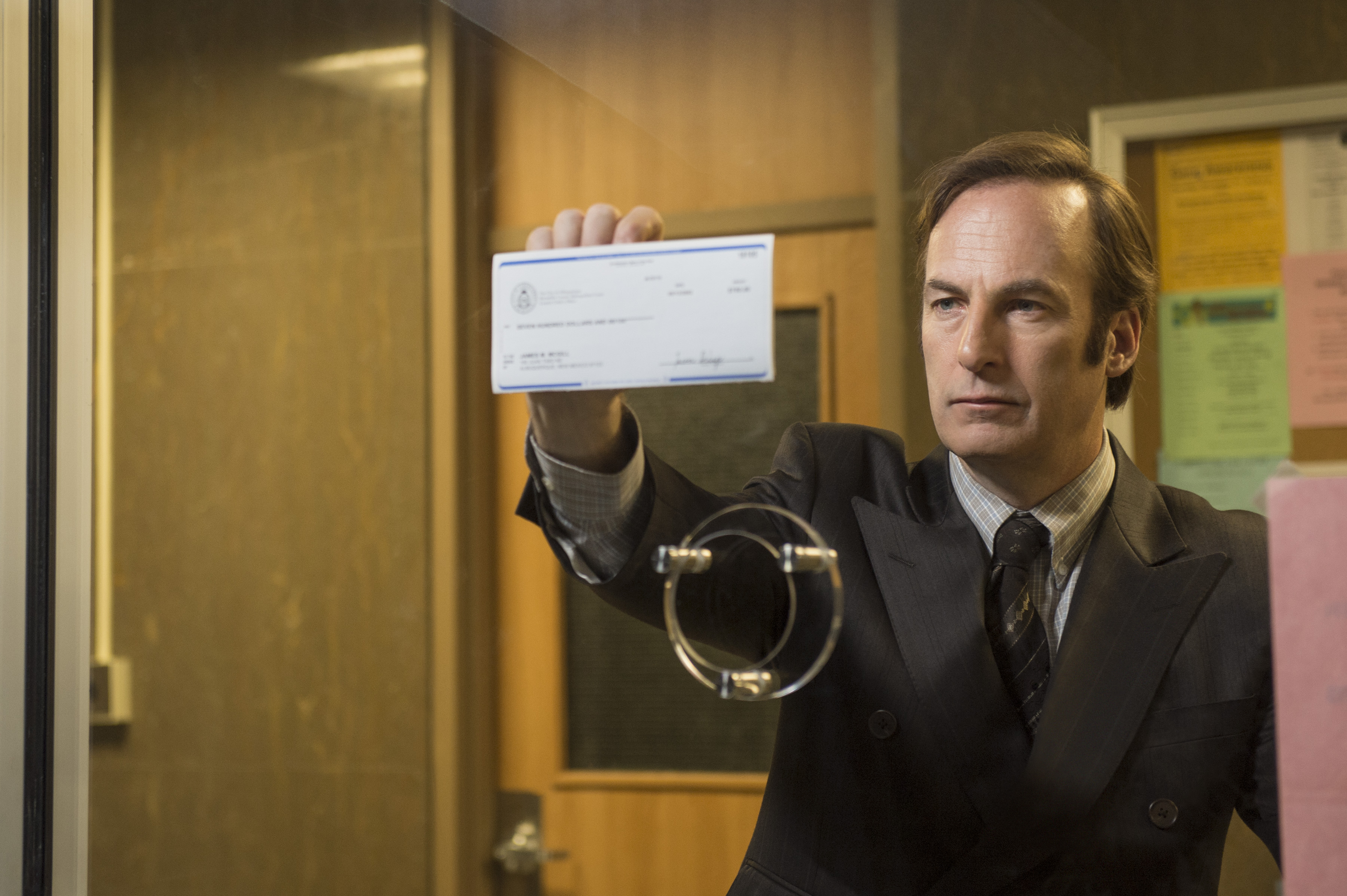 AMC's 'Better Call Saul' debuts with 6.9 million viewers