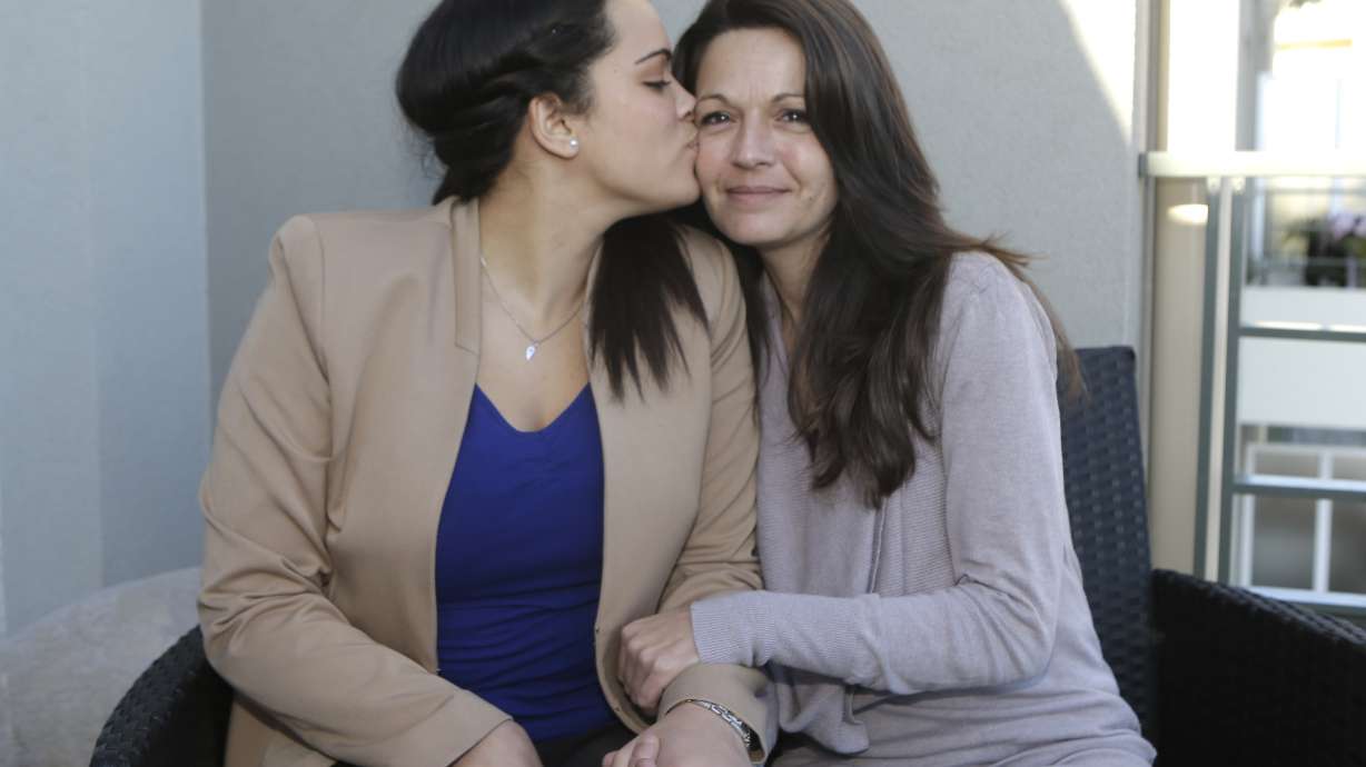 French court: $2.1 million in switched baby case