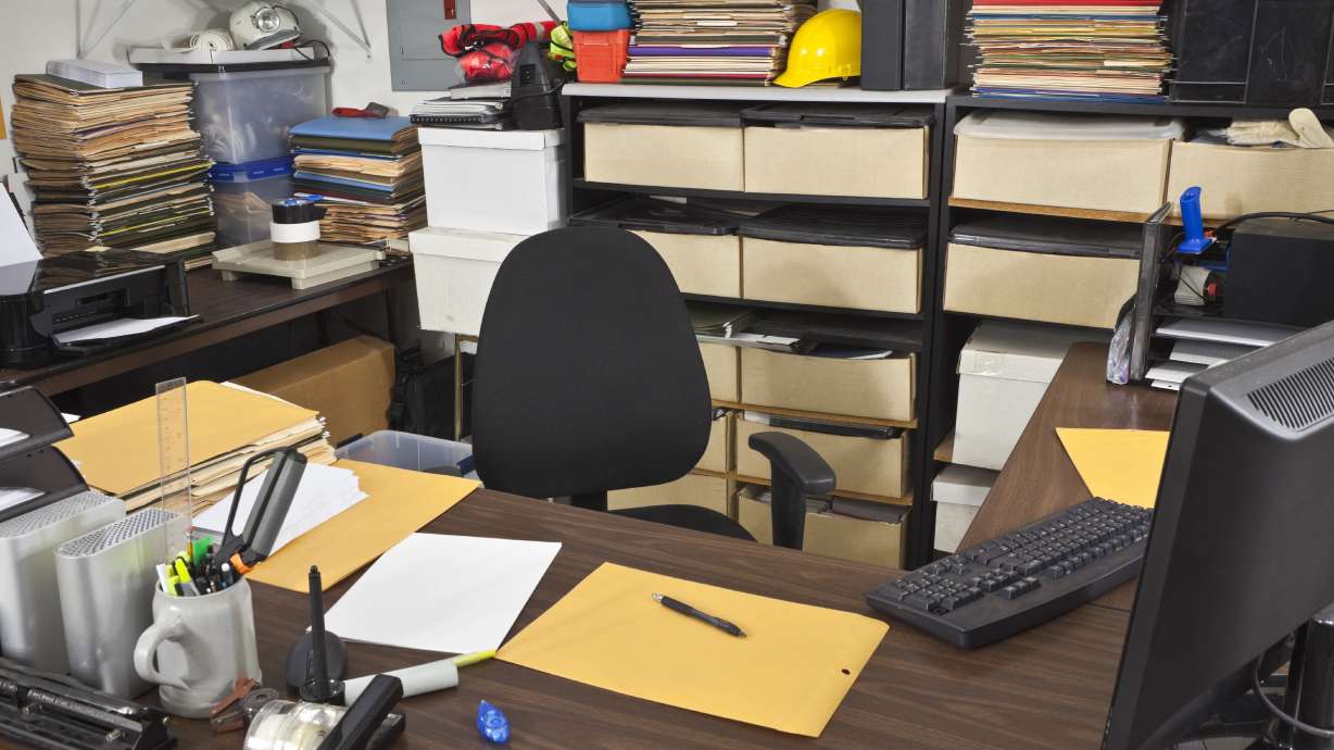 Escritorios desordenados: ¿señal de creatividad o pedido de ayuda organizativa?