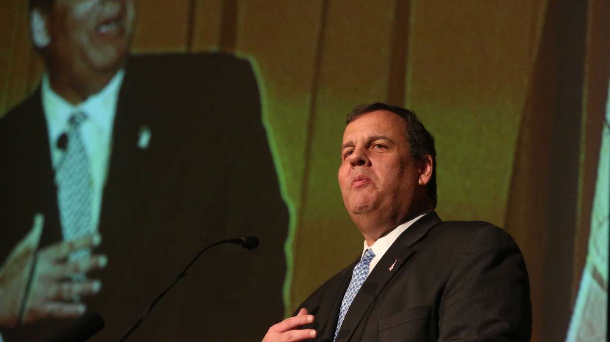 AP source: New Jersey's Christie close to starting super PAC