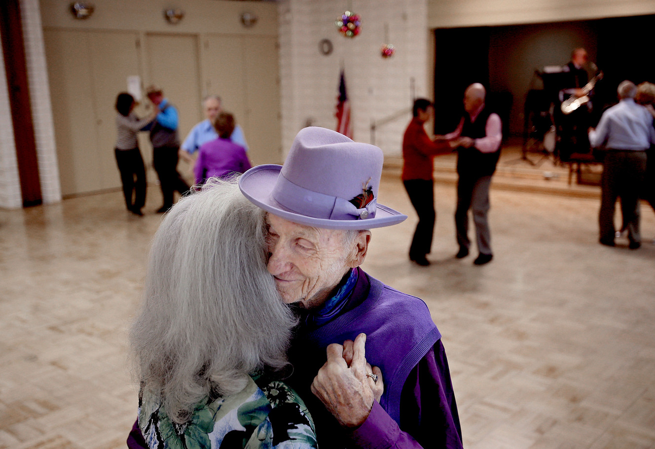 Senior citizens find love in dancing