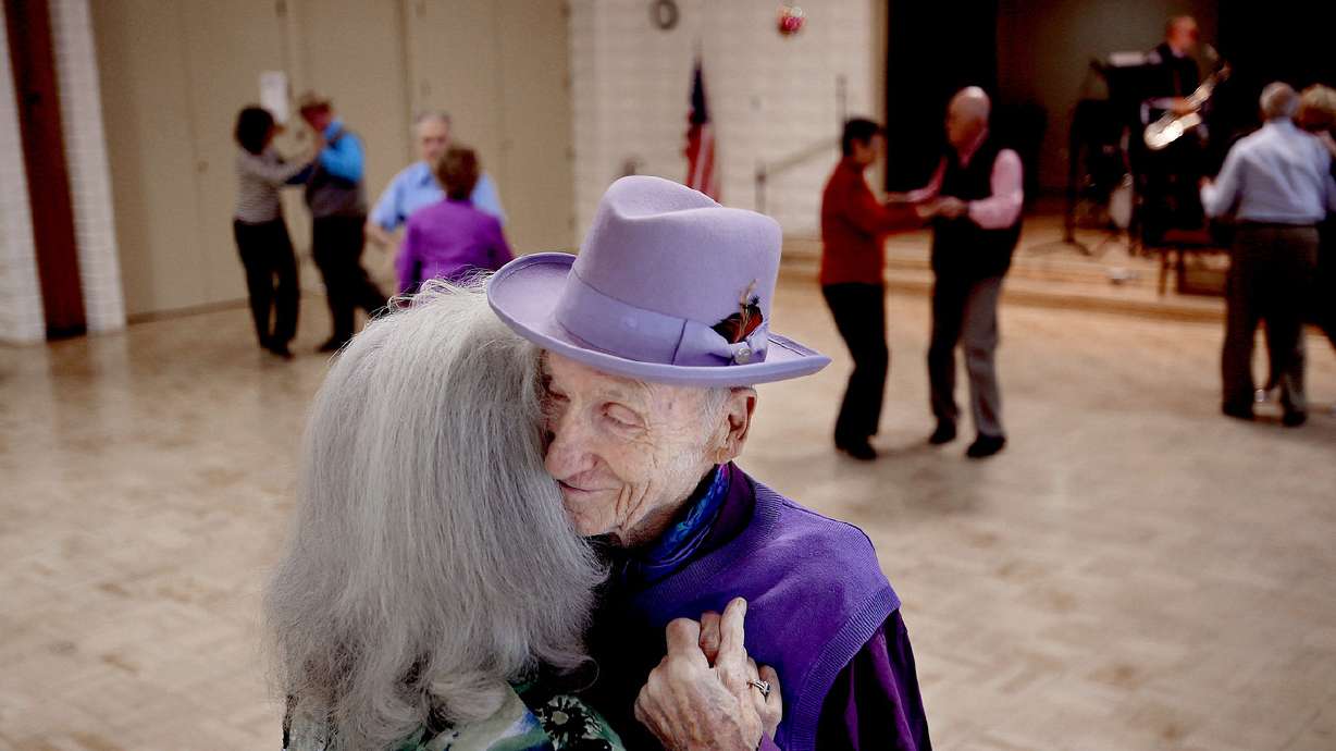 Senior citizens find love in dancing