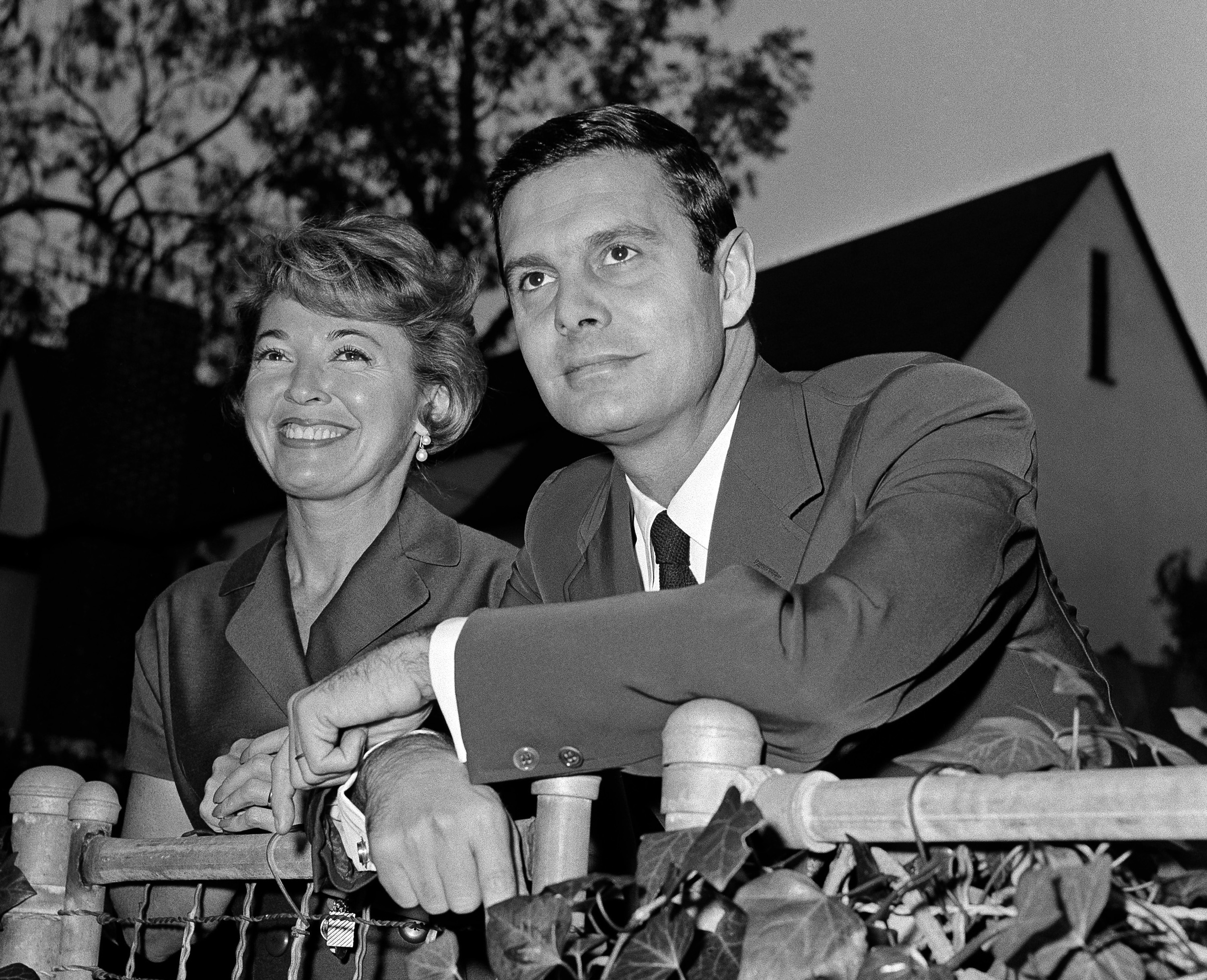 Louis Jourdan, Frenchman who starred in 'Gigi,' dies at 93