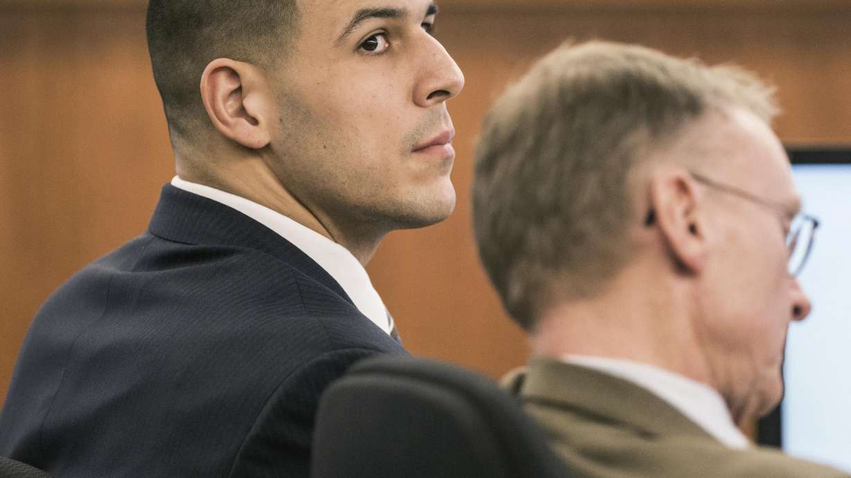 Video shows Hernandez dismantling phone day after killing