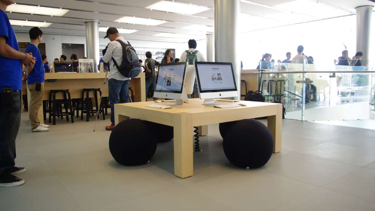 Apple said to be redesigning stores