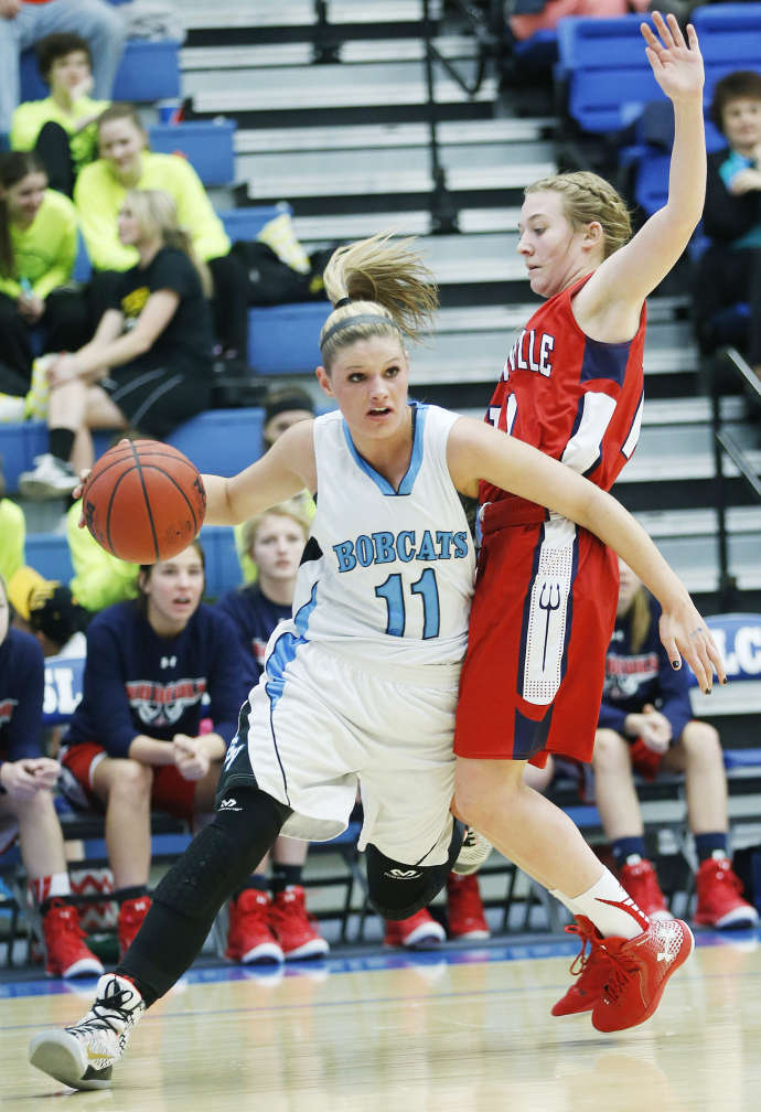 Sky View's Lindsey Jensen drives to the basket during the Bobcats' 63-53 win over Springville in the Class 4A girls basketball state tournament Tuesday at Salt Lake Community College. (Jeffrey D. Allred/Deseret News)