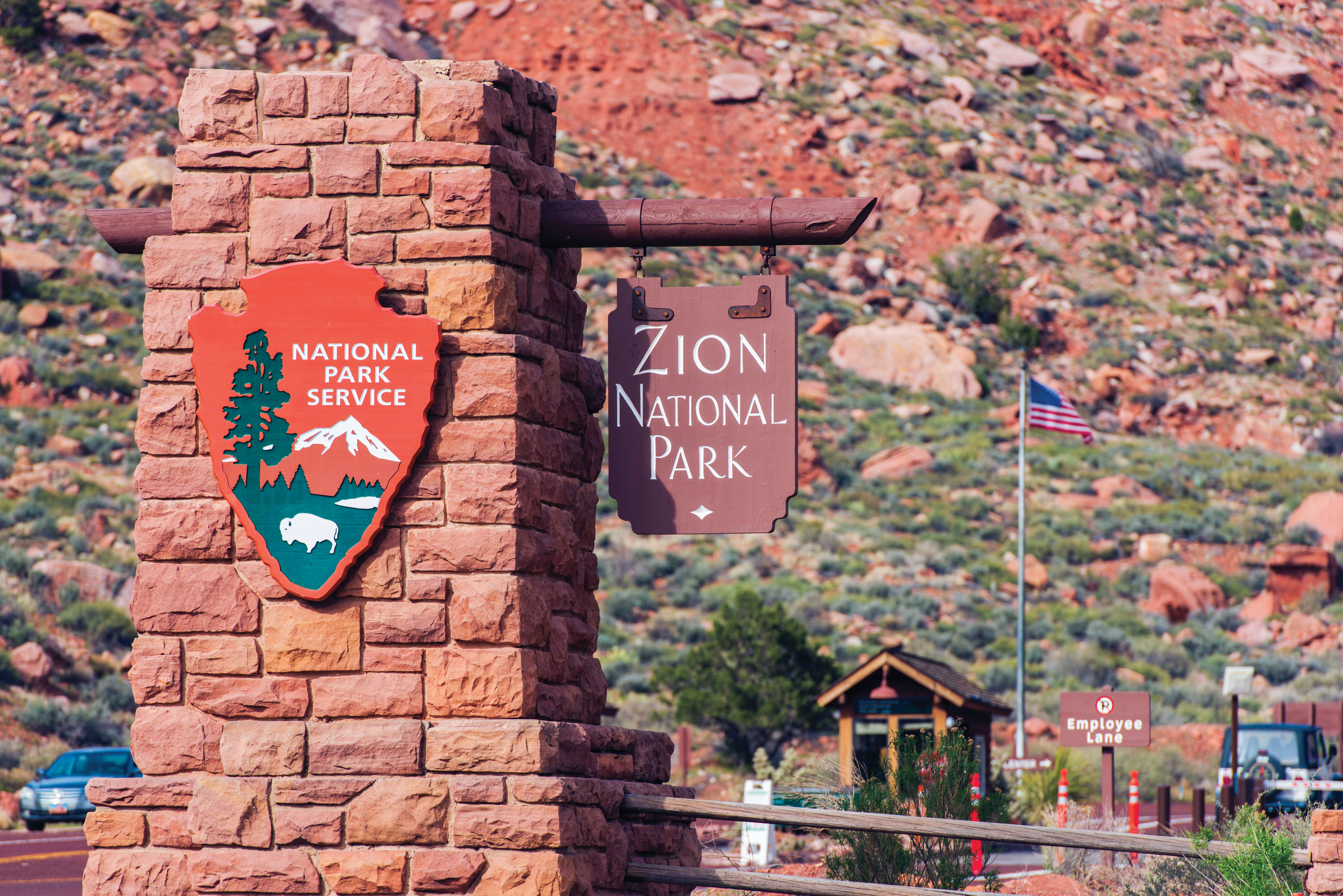 Zion National Park prepares for high temperatures and congestion during July 4 weekend