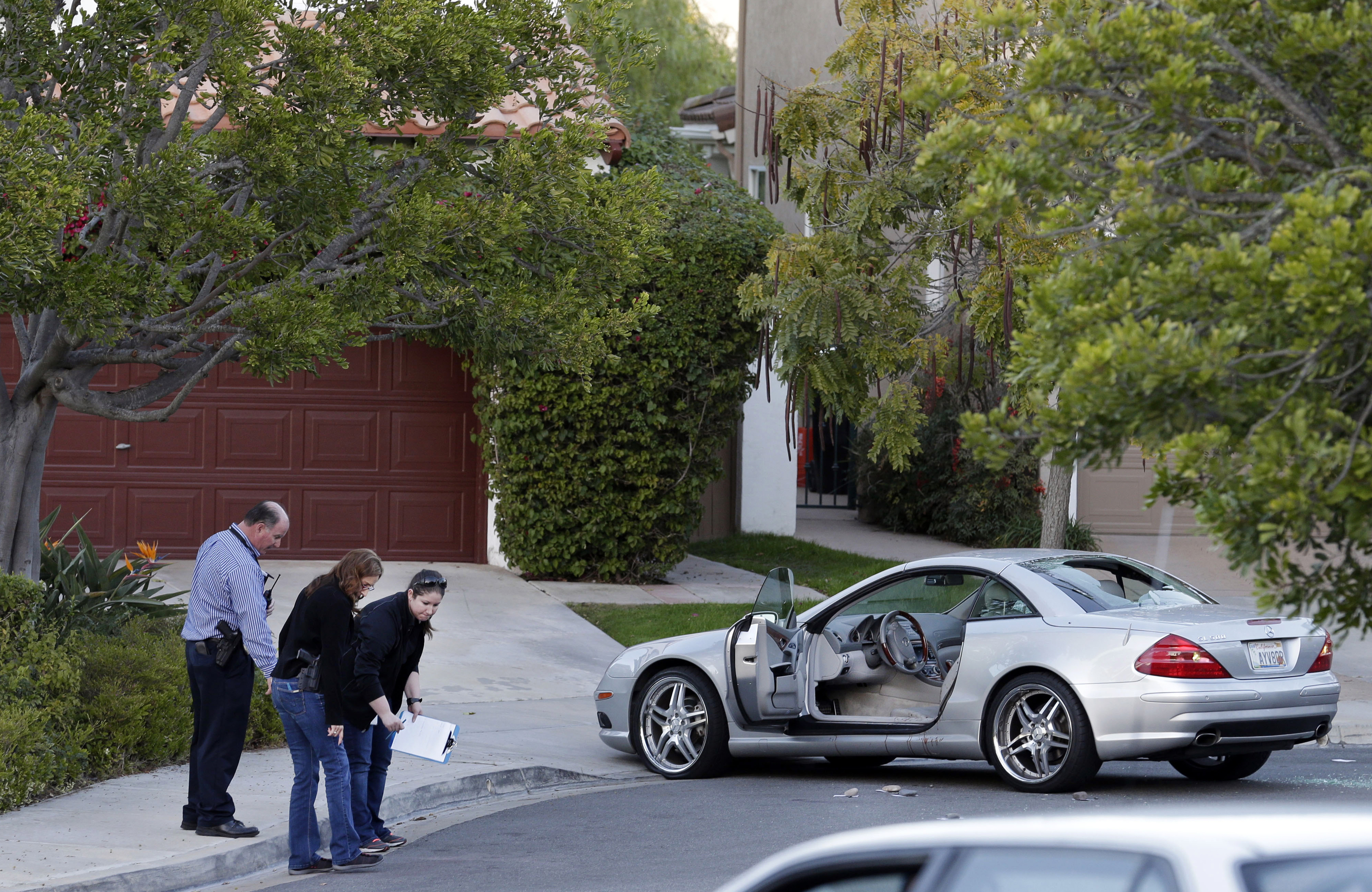 San Diego sportscaster home from hospital after shooting