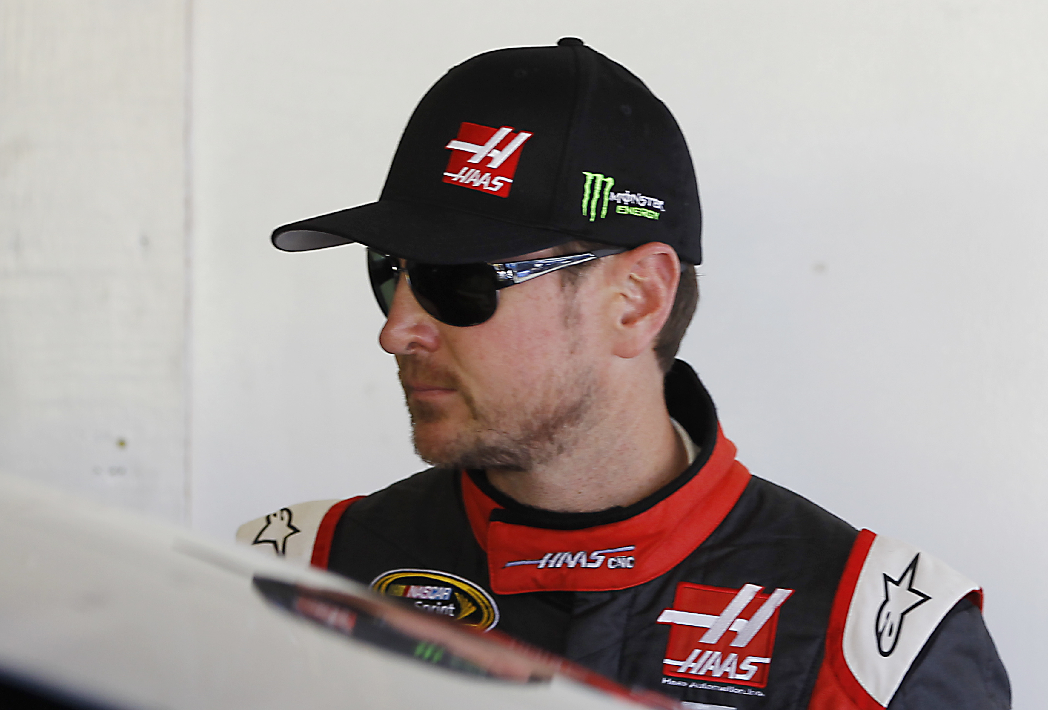 Regan Smith replaces suspended Kurt Busch in Daytona 500