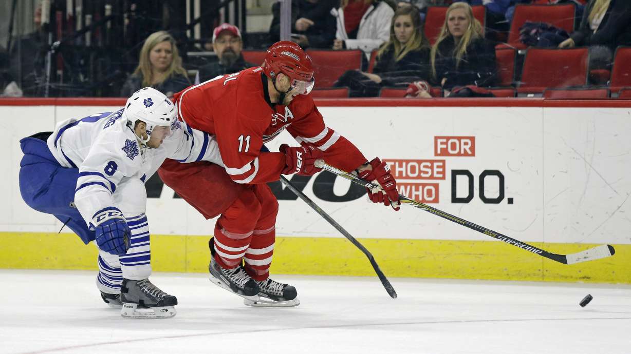 Eric Staal has goal, assist to lead Hurricanes past Leafs
