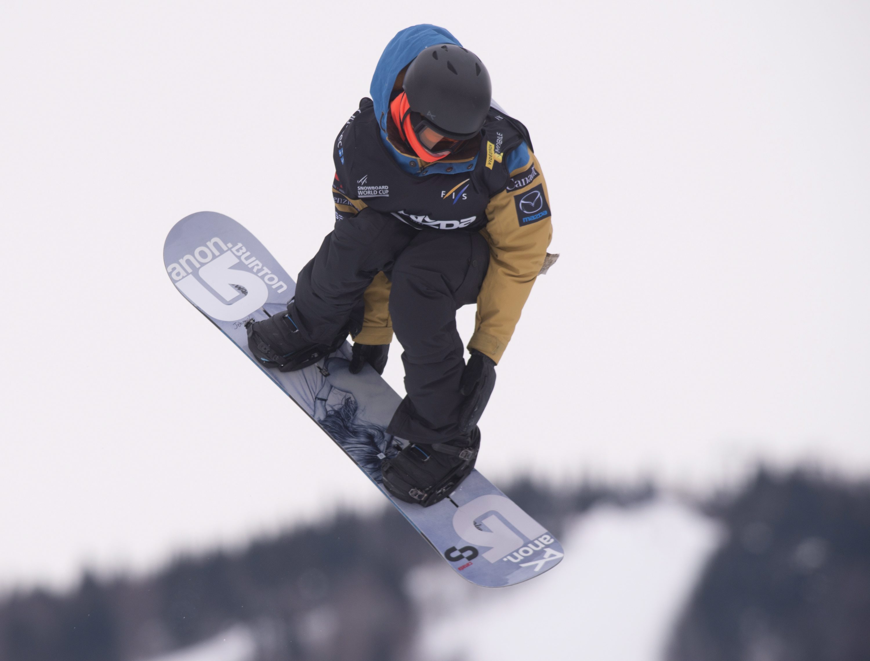 Canada's Michael Ciccarelli wins slopestyle opener