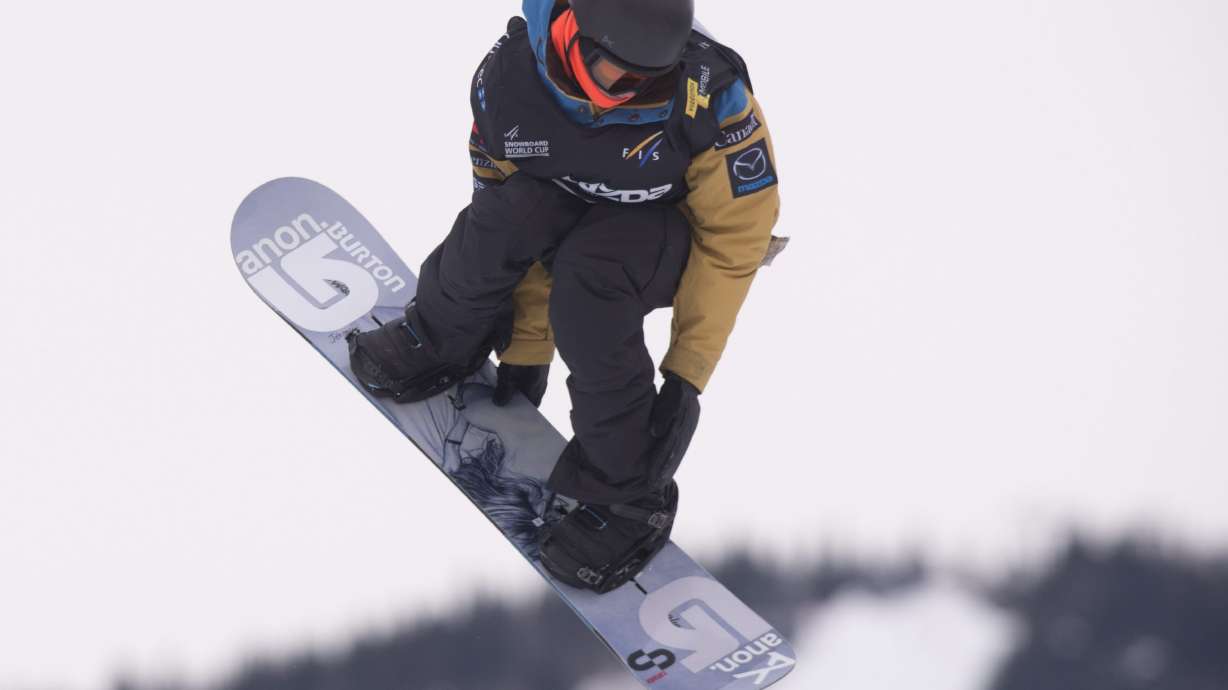 Canada's Michael Ciccarelli wins slopestyle opener