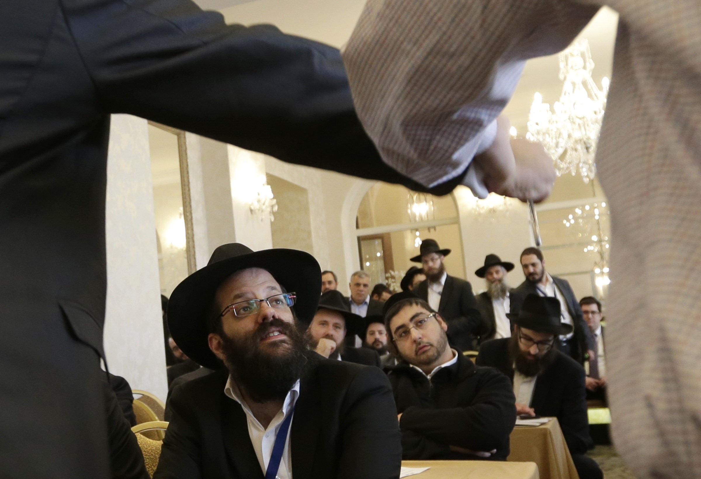 After attacks, European rabbis train self-defense in Prague
