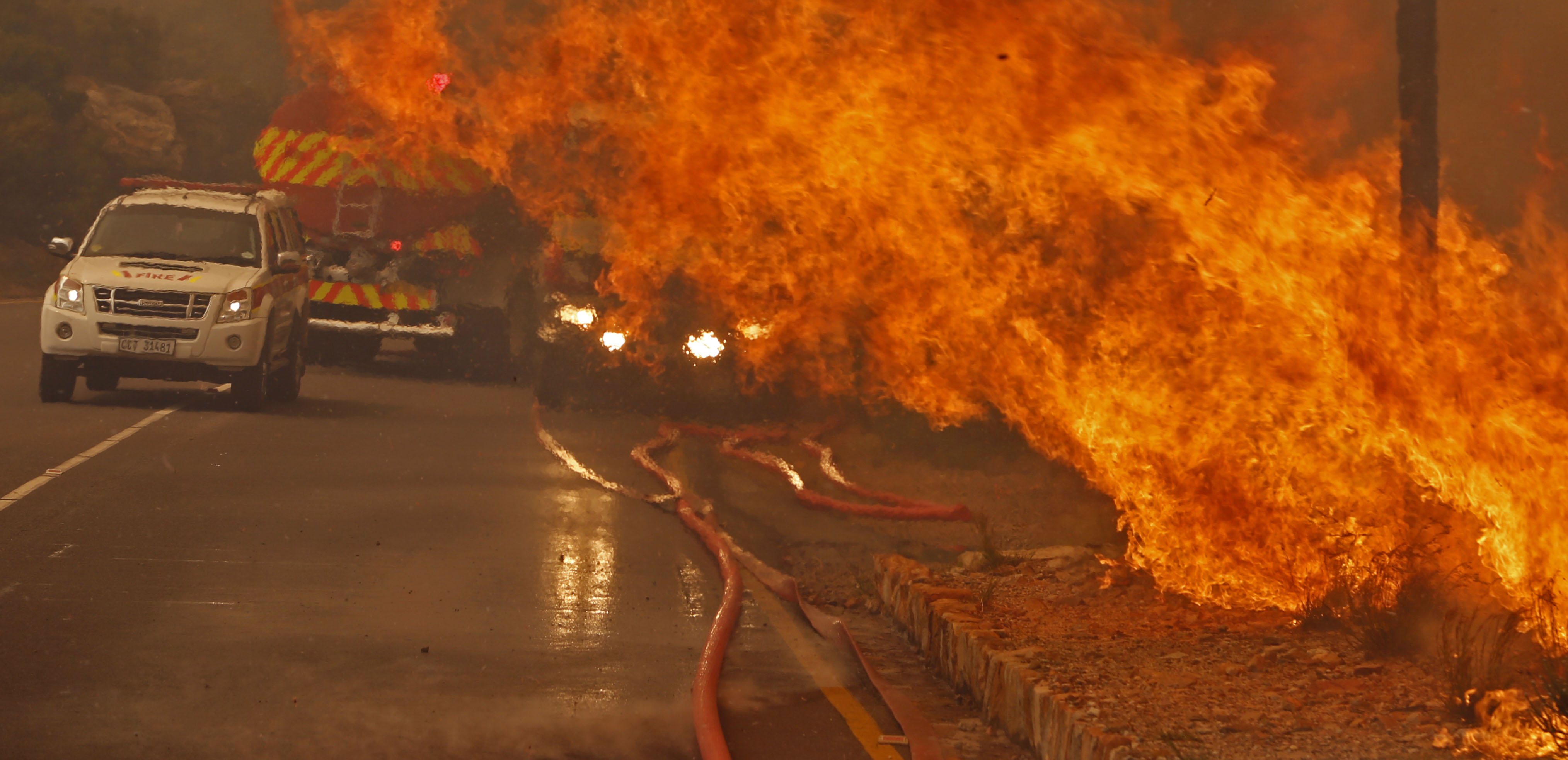 South Africa: Wildfire destroys 5 homes in Cape Town
