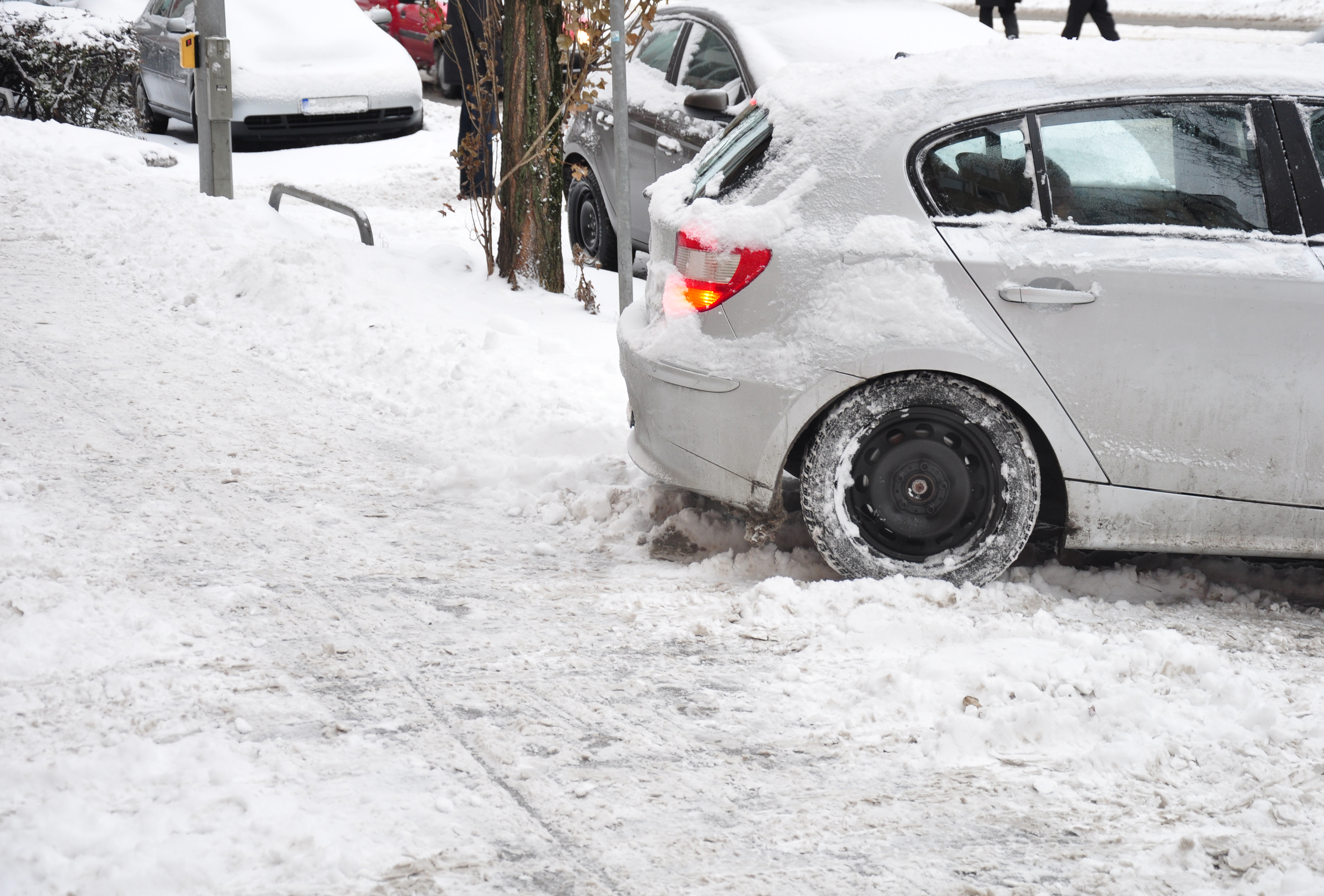 Southern Utah hit with foot of snow; more expected