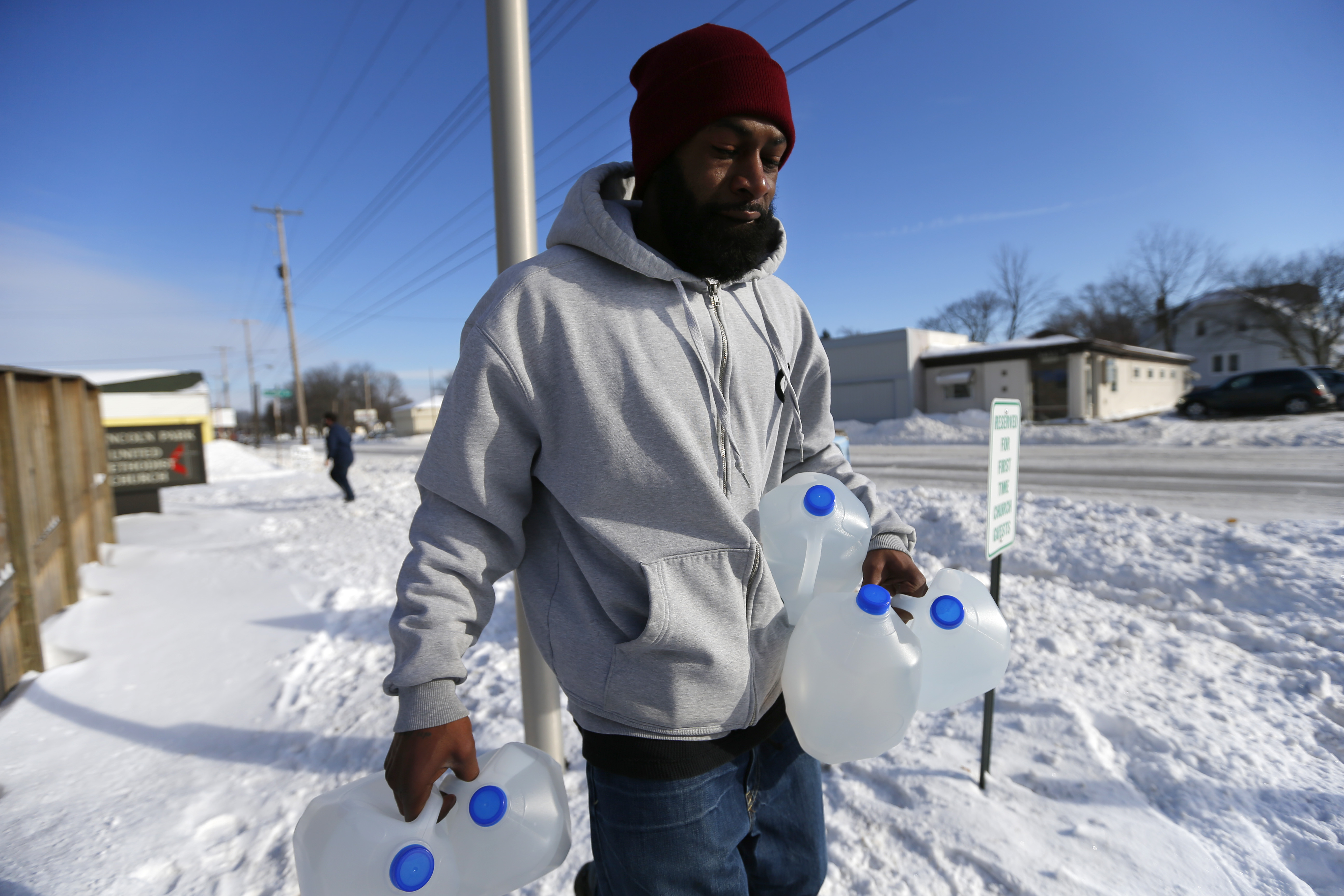 Protests on water taste, smell as city breaks tie to Detroit