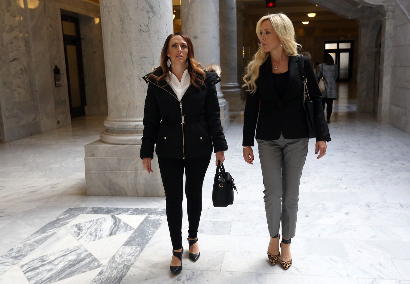 Bill to expand death benefits to families of fallen officers advances