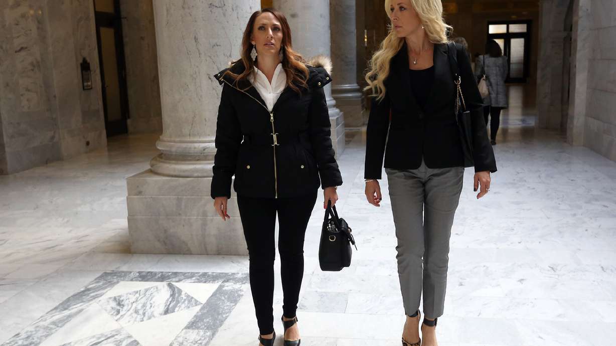 Bill to expand death benefits to families of fallen officers advances