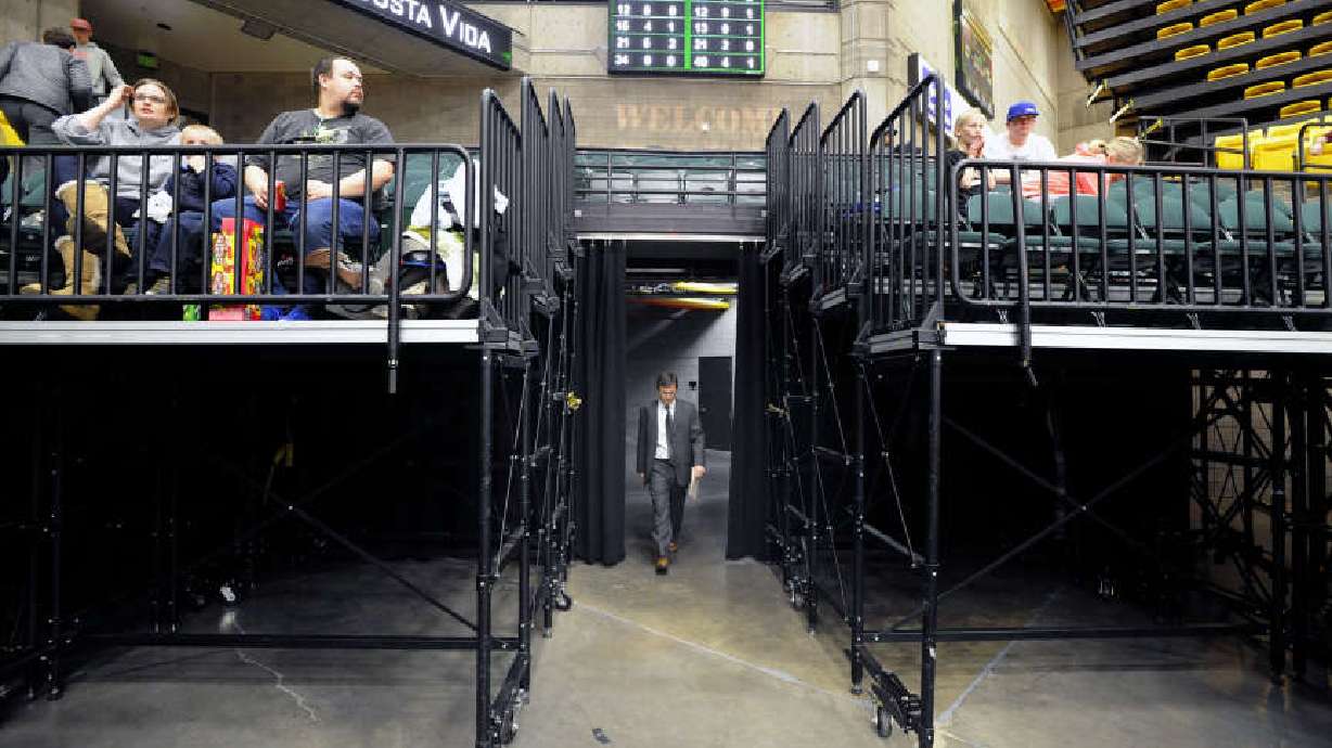 UVU's Hunsaker to step down following season