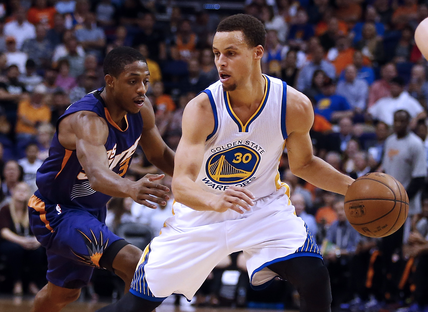 Curry's 36 lead Warriors to 50th victory of season
