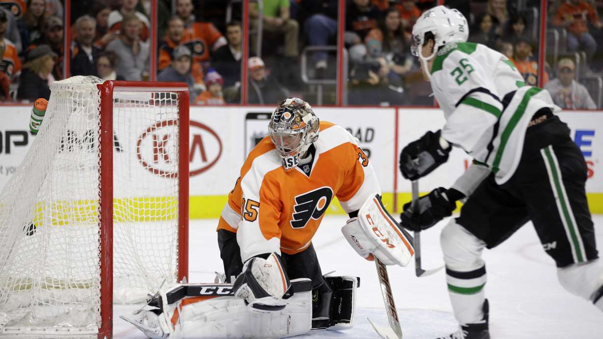 Vernon Fiddler scores winning goal, Stars beat Flyers 2-1