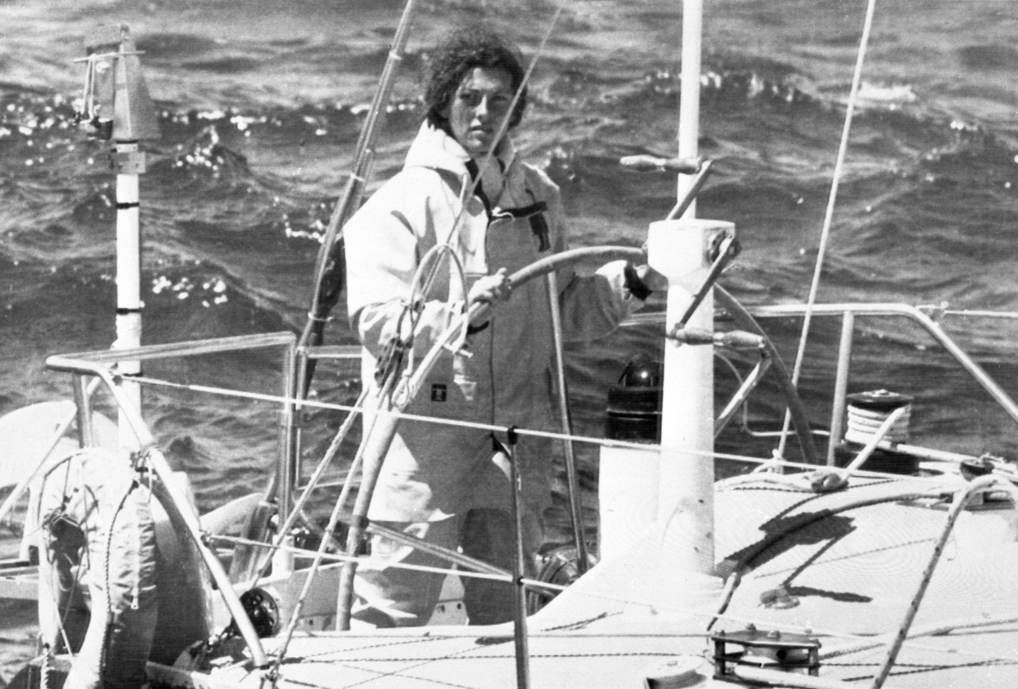 Sporting world pays tribute to sports stars killed in crash