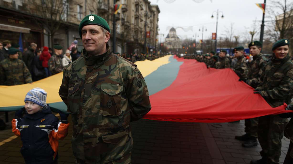 Lithuania marks 25th anniversary of Soviet exit