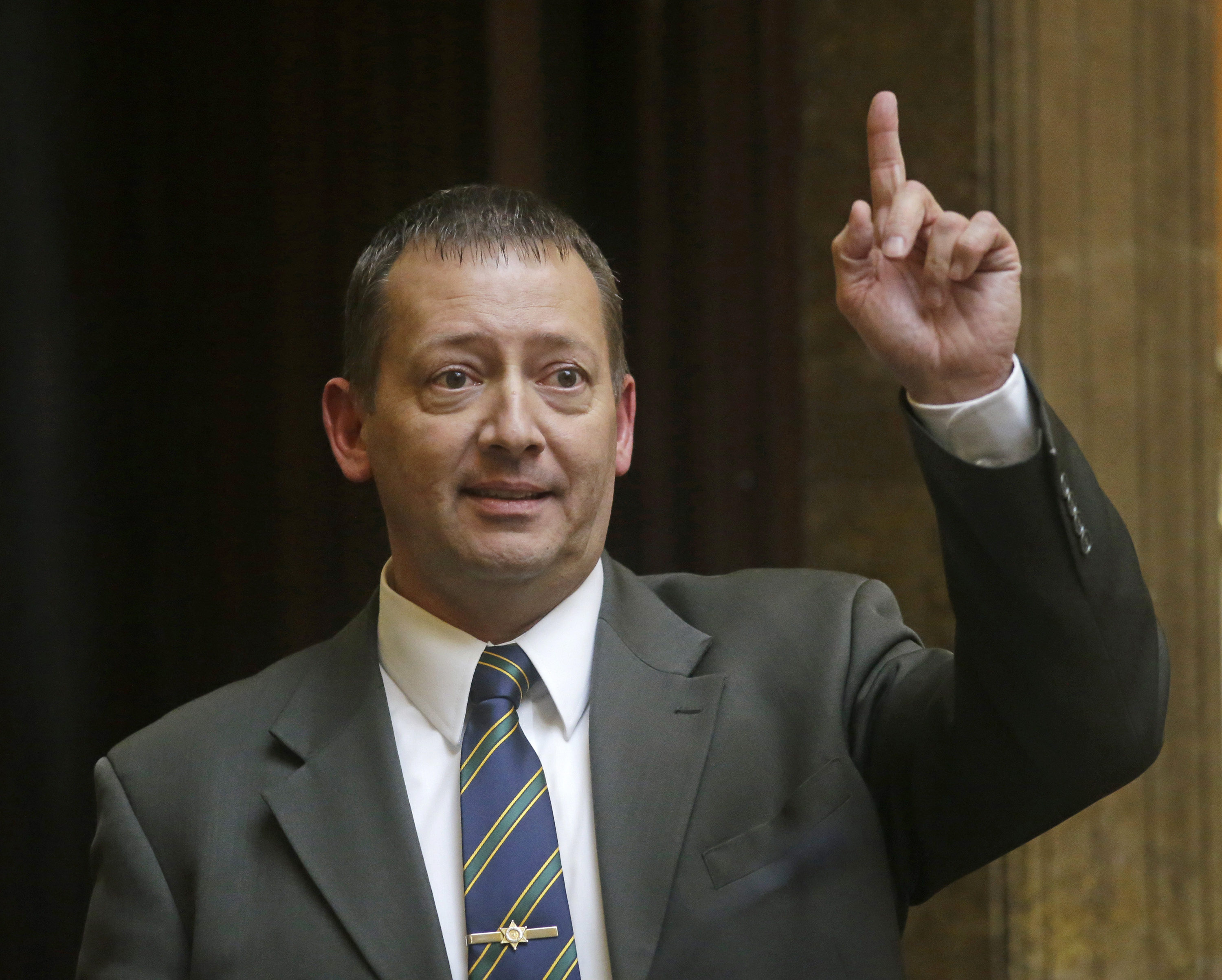 Vote for firing squad shows frustration with drug shortages