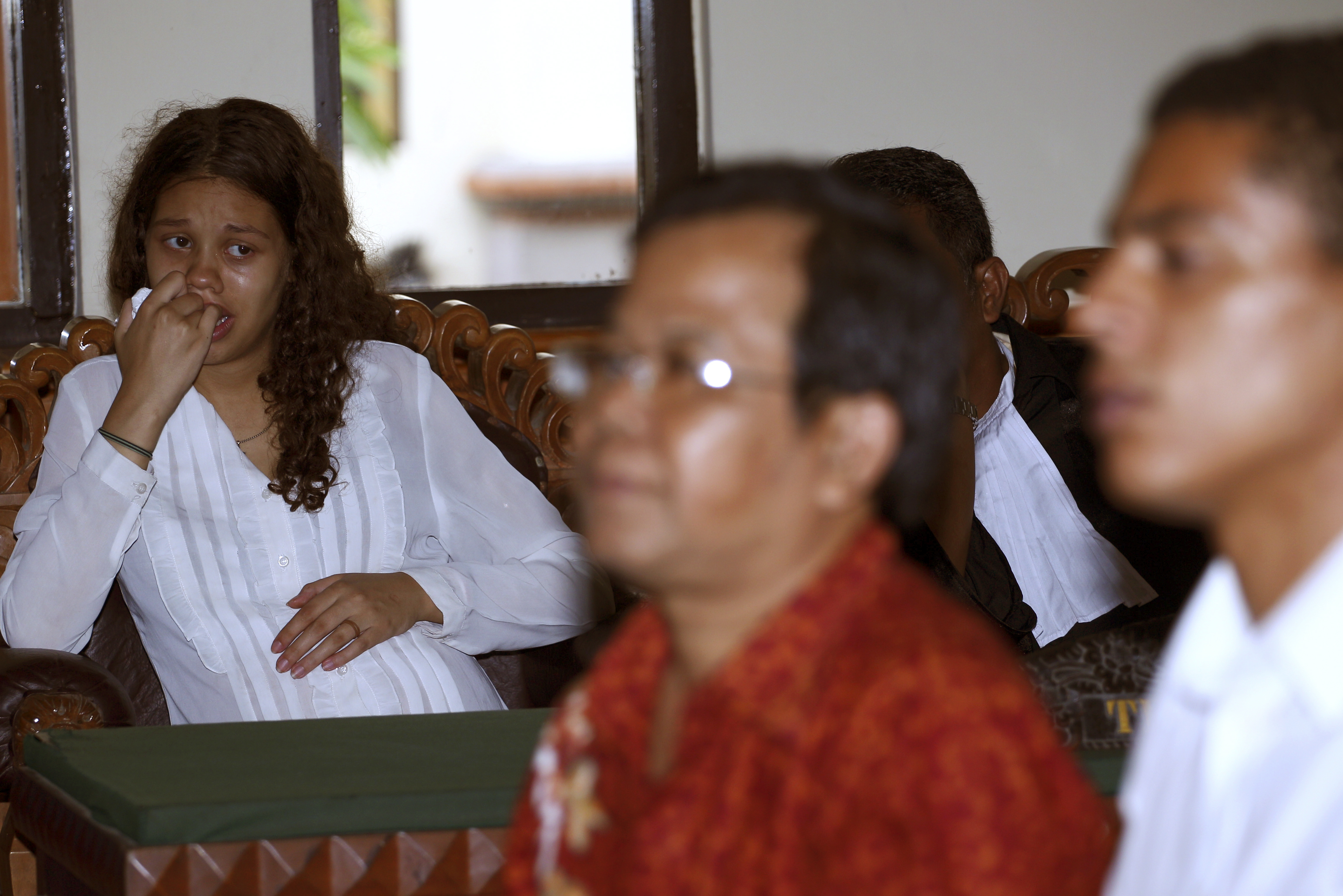 US man testifies victim strangled him, threatened baby