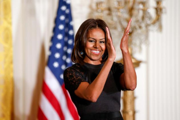 Univision despide a Figueroa por comentario sobre M. Obama