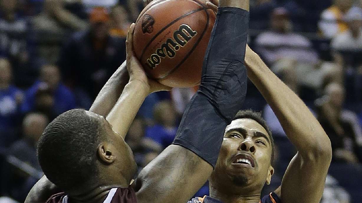 Auburn upsets No. 5 seed Texas A&M 66-59 at SEC tournament