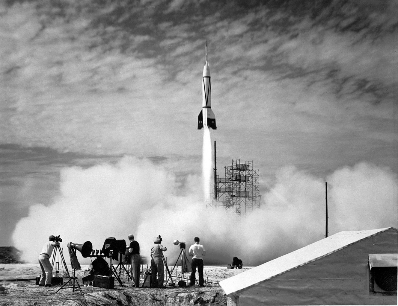 Historic rocket launches in 25 photos