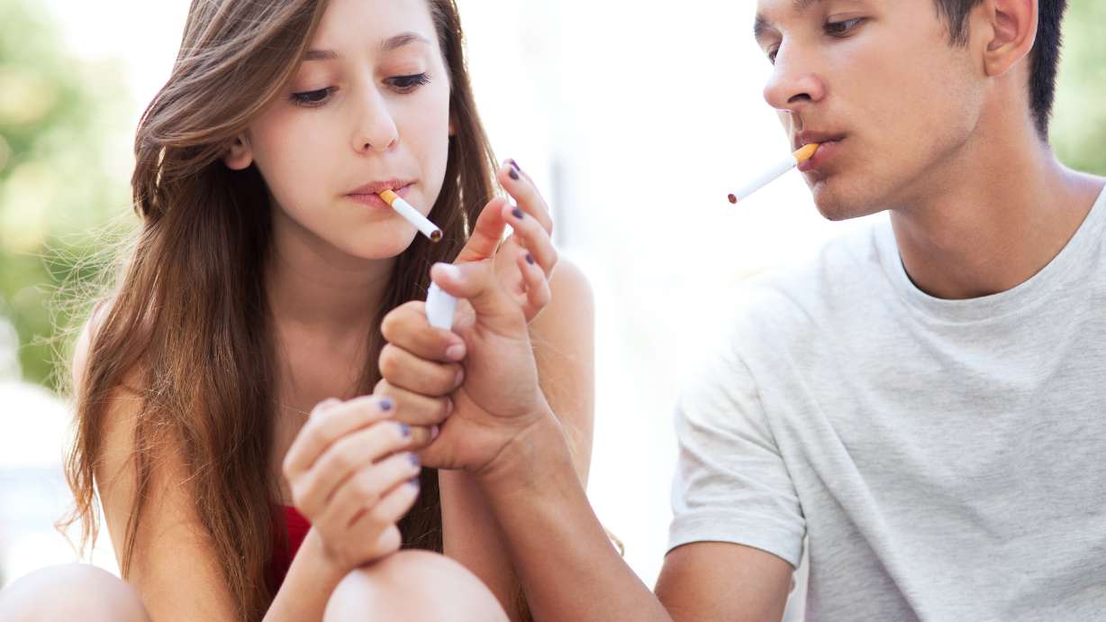 Utah looking to follow Hawaii in raising smoking age to 21