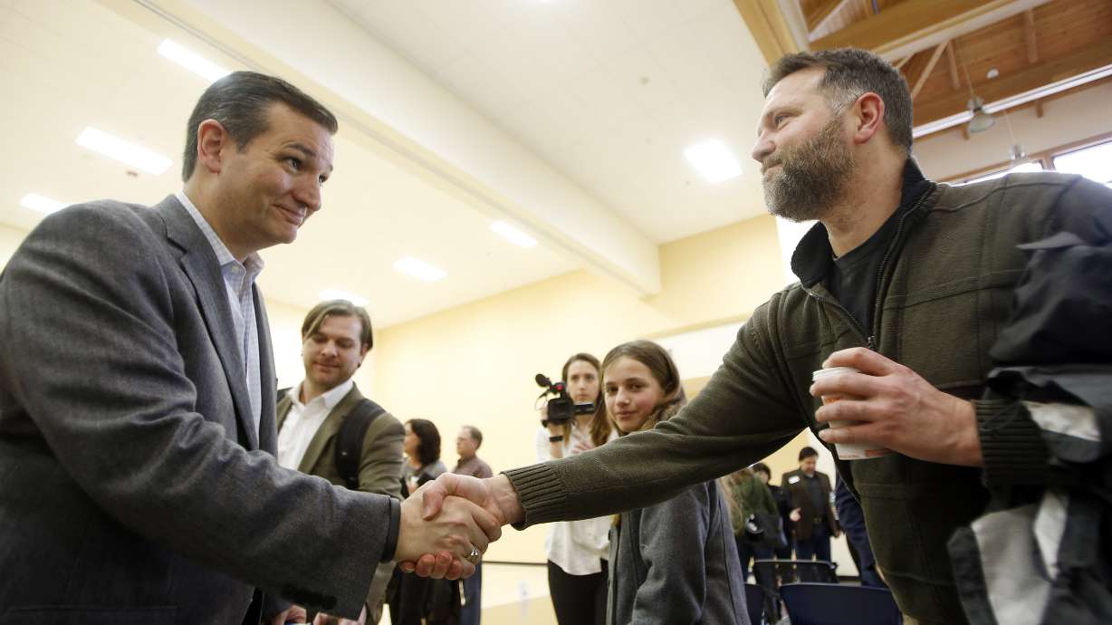 Cruz hones pitch as he visits New Hampshire voters