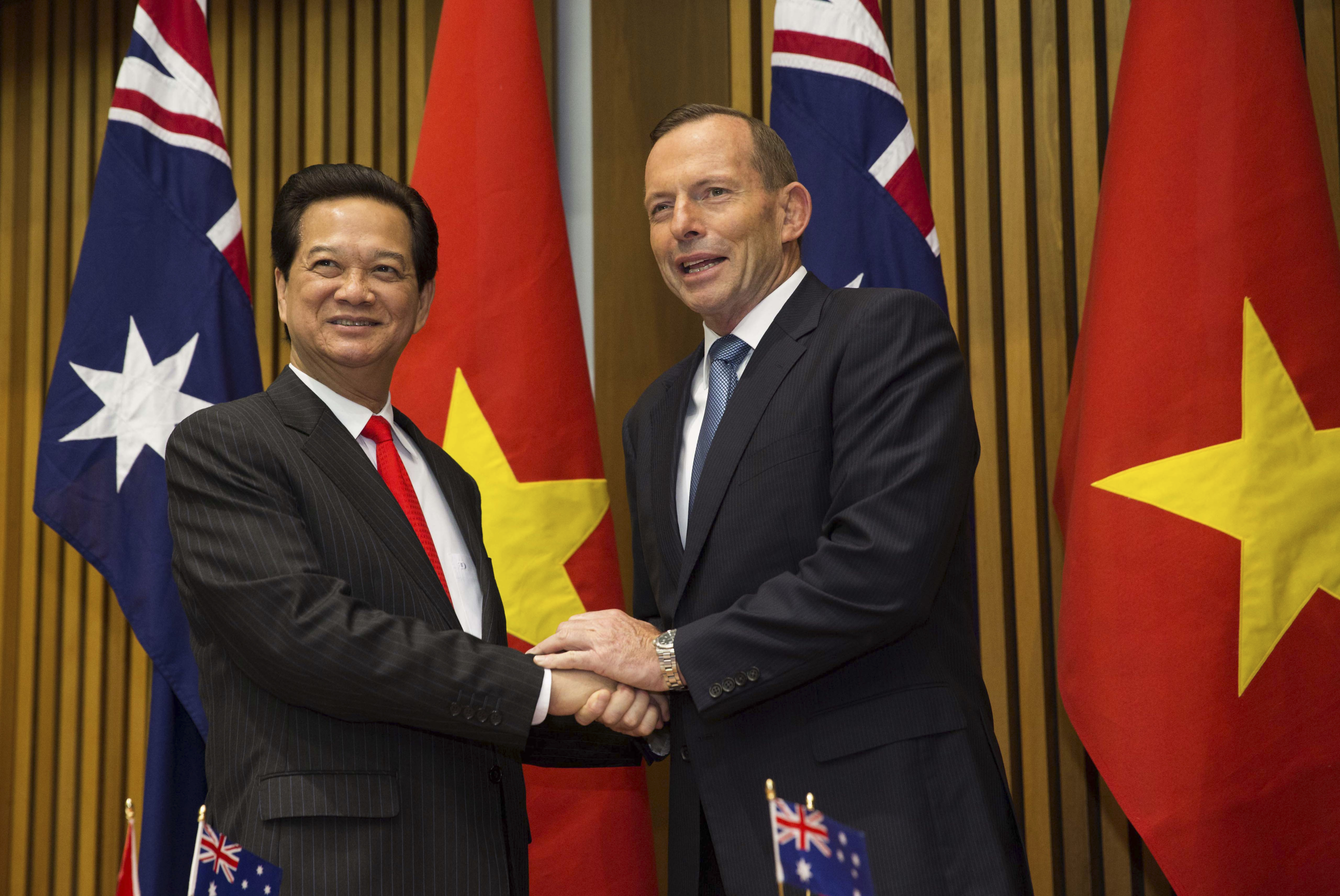 Vietnam and Australia leaders agree to closer defense ties