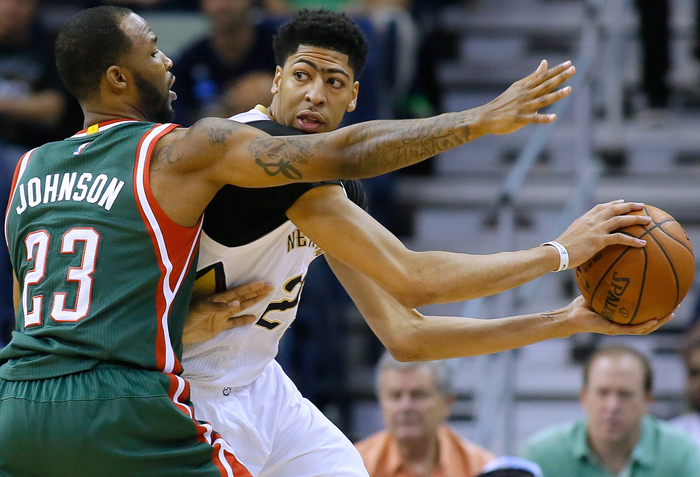 Davis, Pelicans, outlast Bucks 85-84
