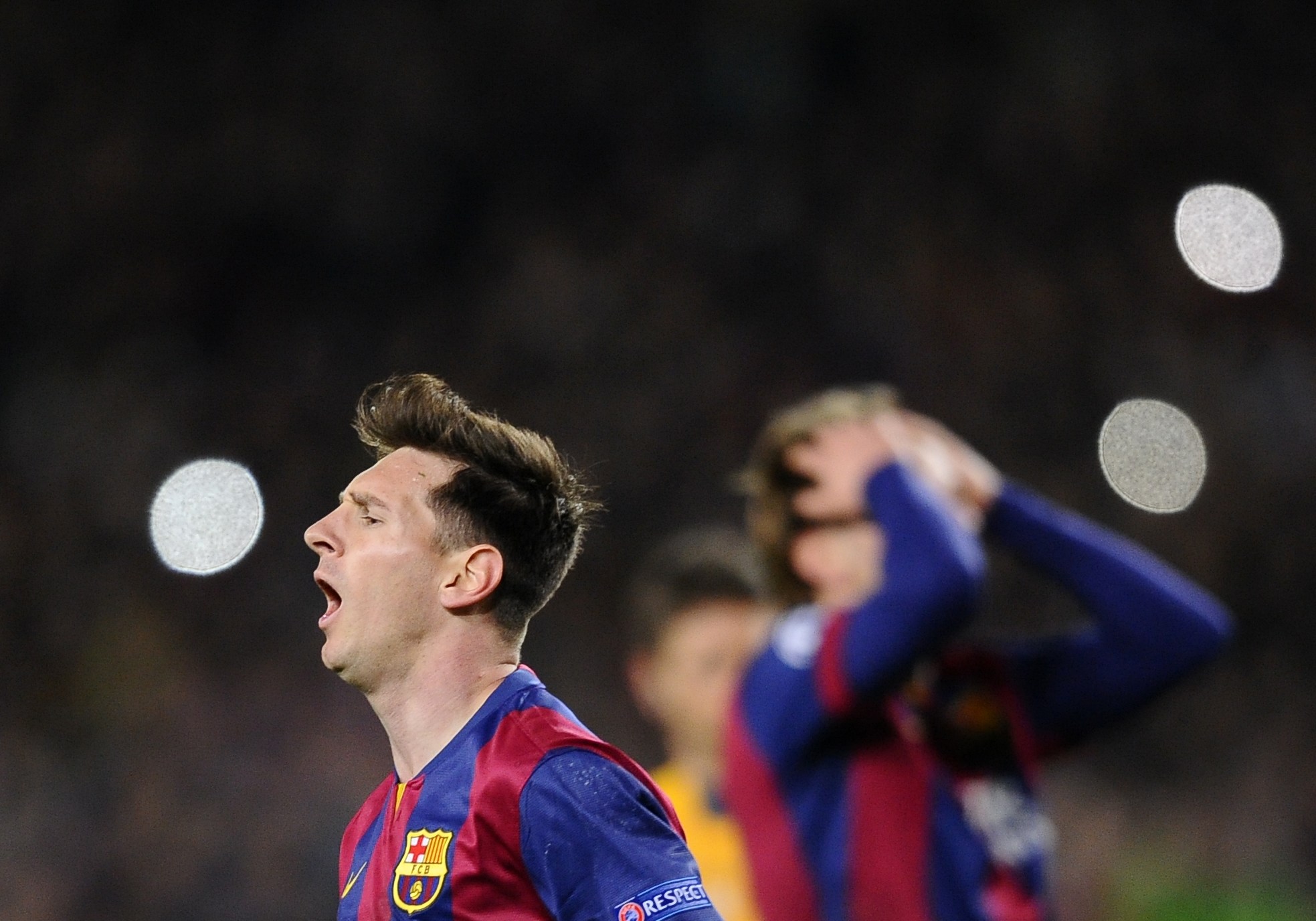 Barcelona and Juventus reach Champions League quarterfinals