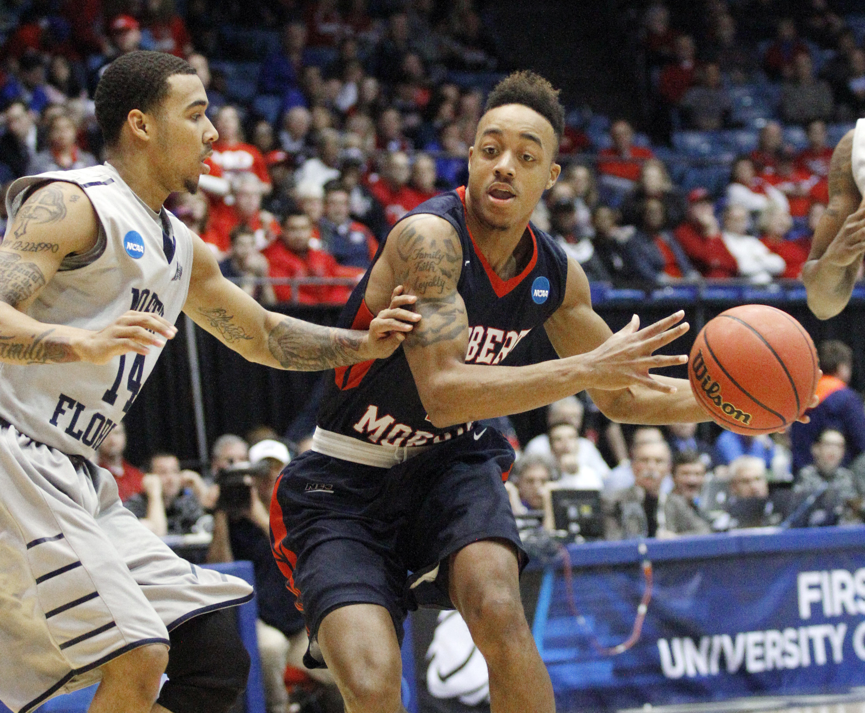 Robert Morris gets balanced scoring to top N. Florida 81-77