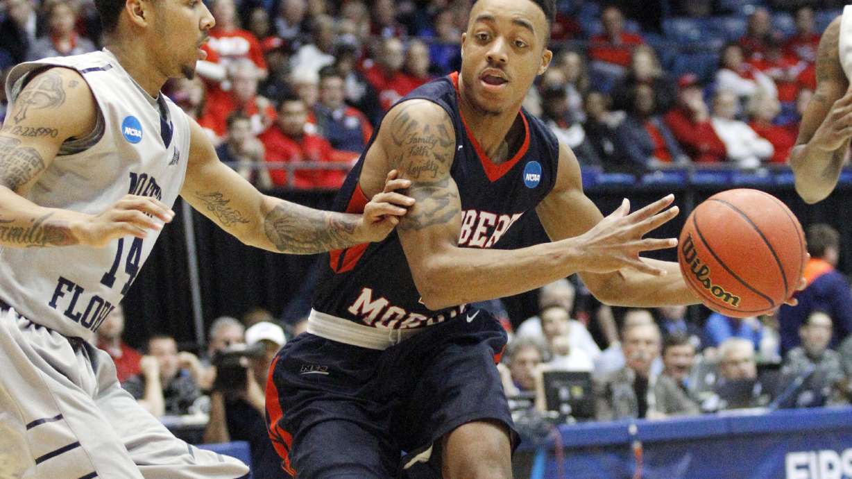 Robert Morris gets balanced scoring to top N. Florida 81-77