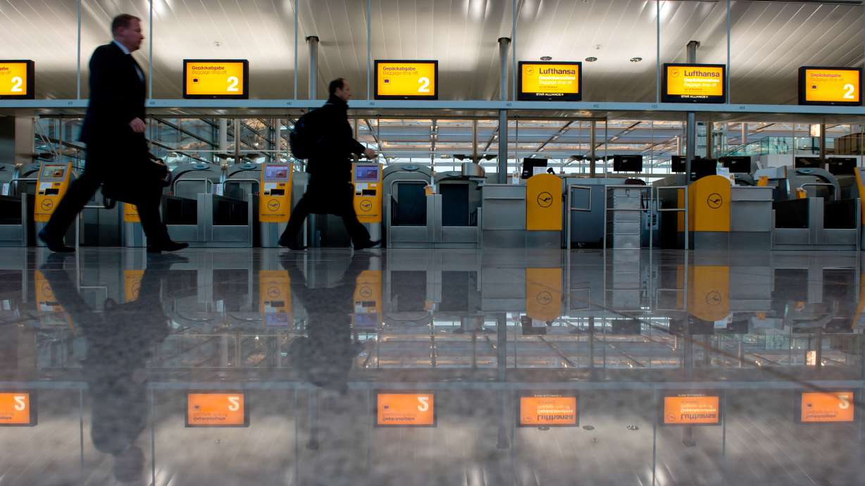 Thousands stranded as Lufthansa strike grounds flights