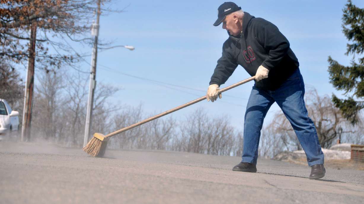 Northeast gets another blast of winter on 1st day of spring
