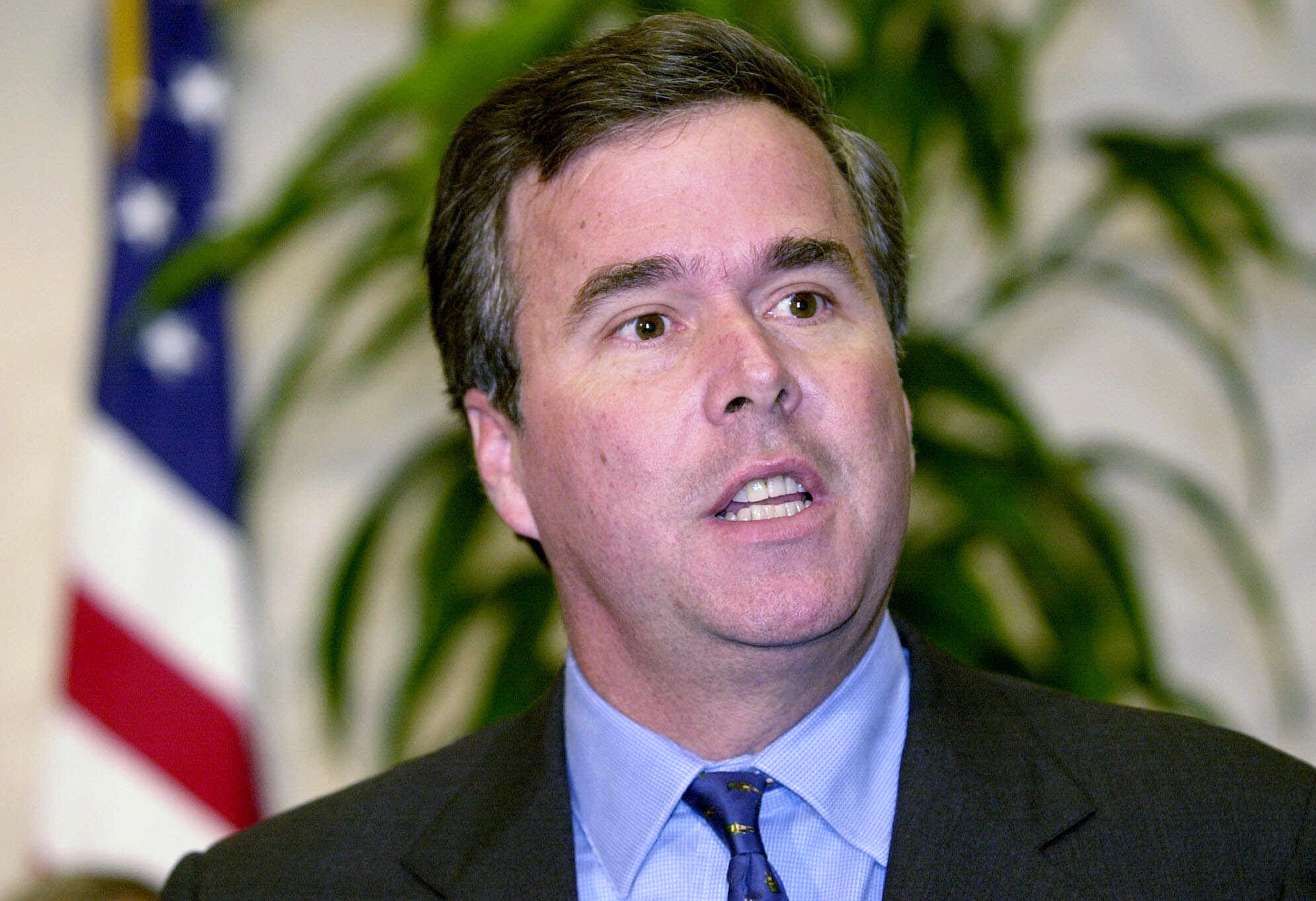 Jeb Bush widely used executive authority as Florida governor