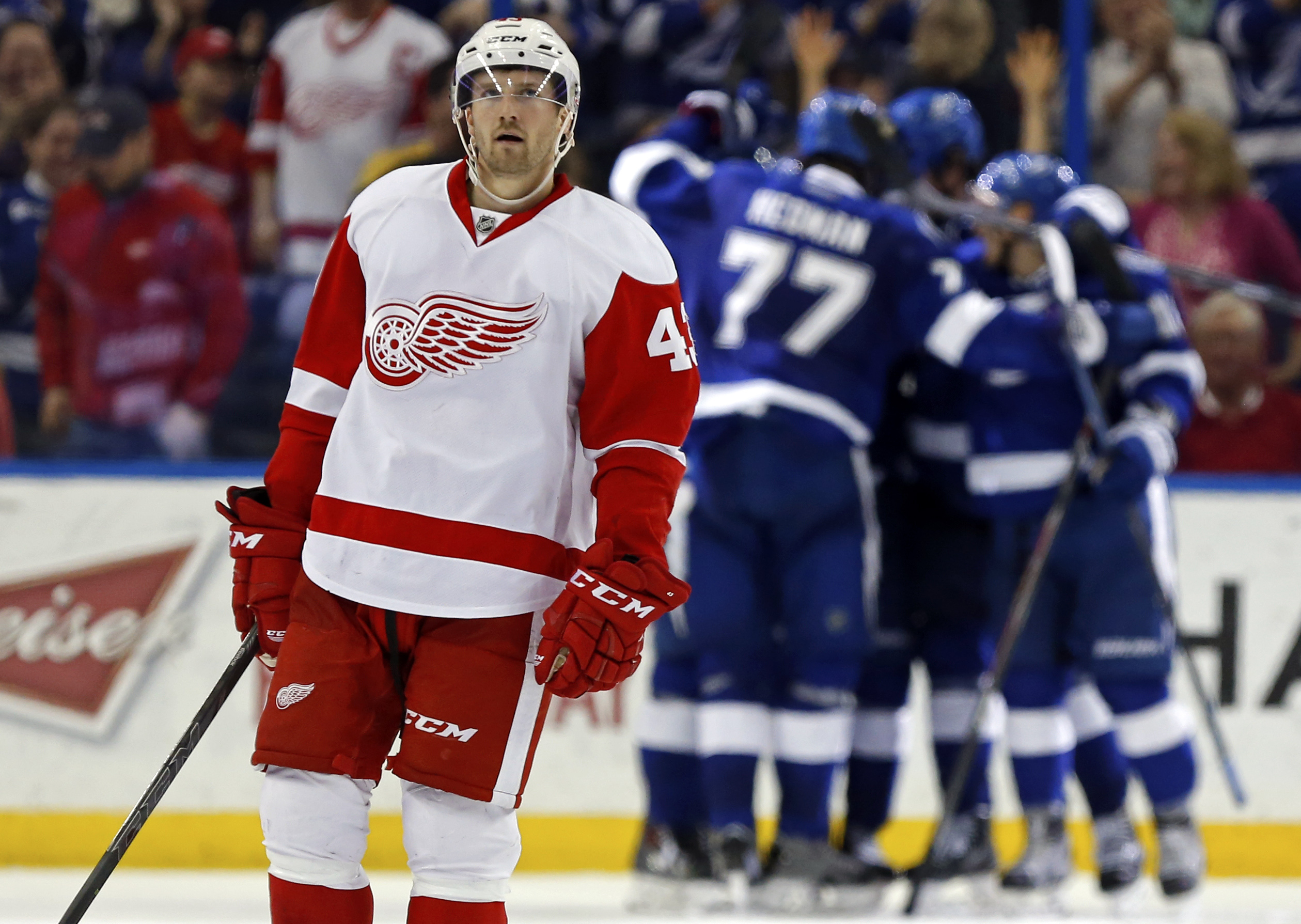 Helm returns to Red Wings after girlfriend delivers child