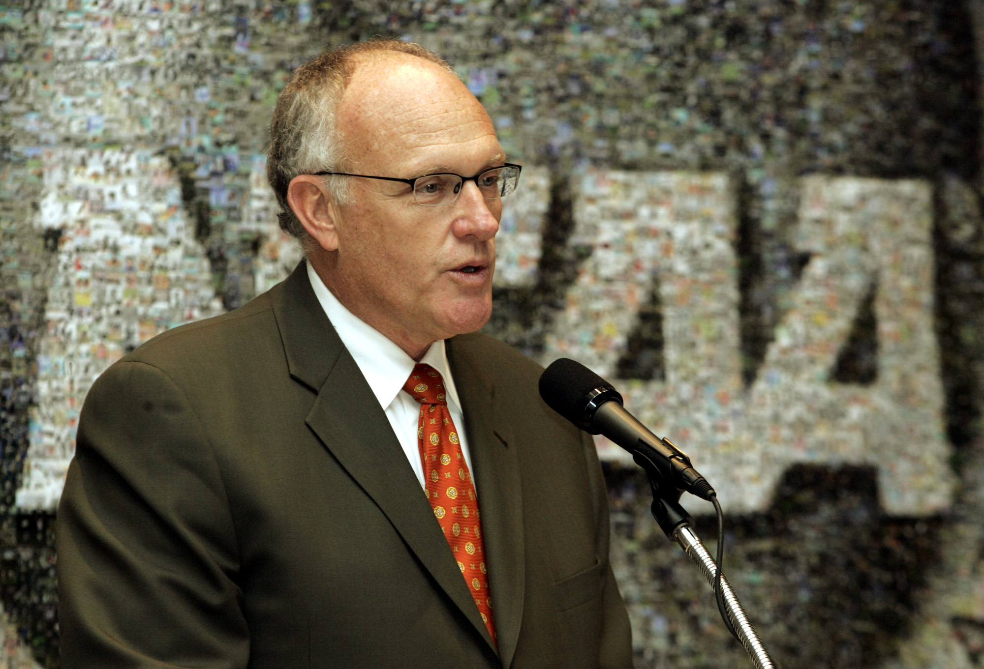 Longtime NCAA executive David Berst will retire in summer