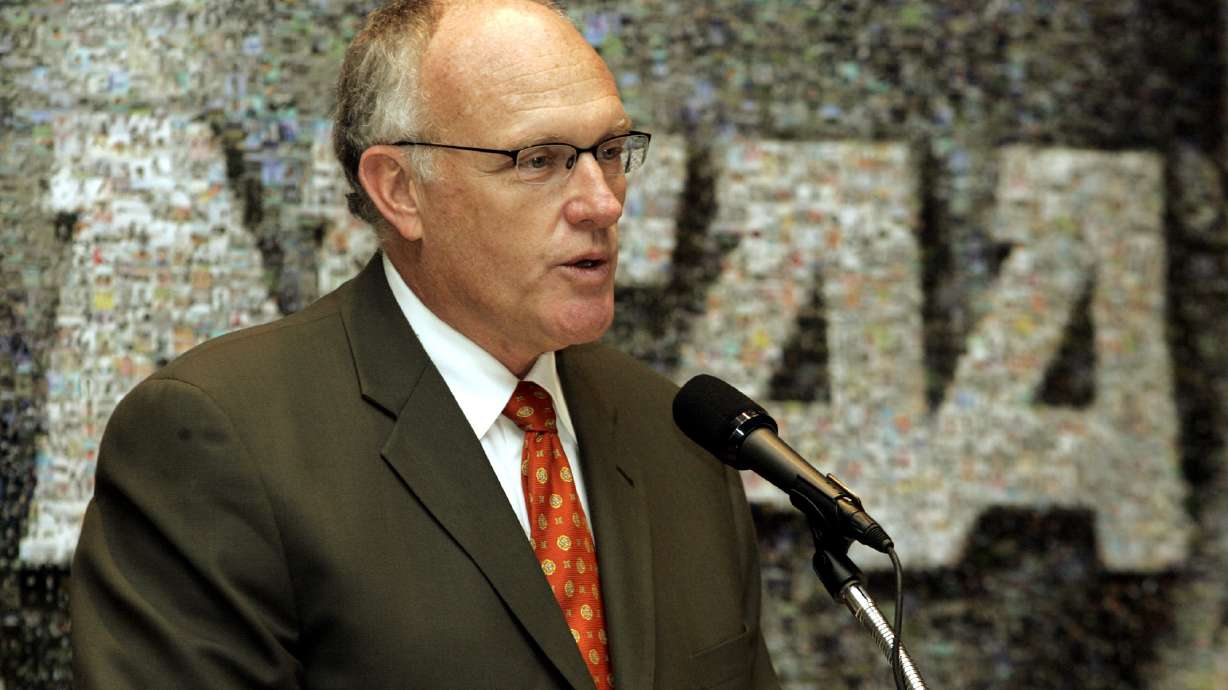 Longtime NCAA executive David Berst will retire in summer